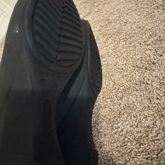 CROCS Black Flats Comfortable Slip-On Loafers - Picture 4 of 4